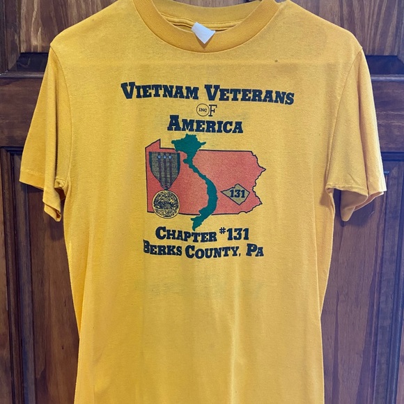 Vintage Other - Vintage 80’s Vietnam Veterans We Remember Teeshirt